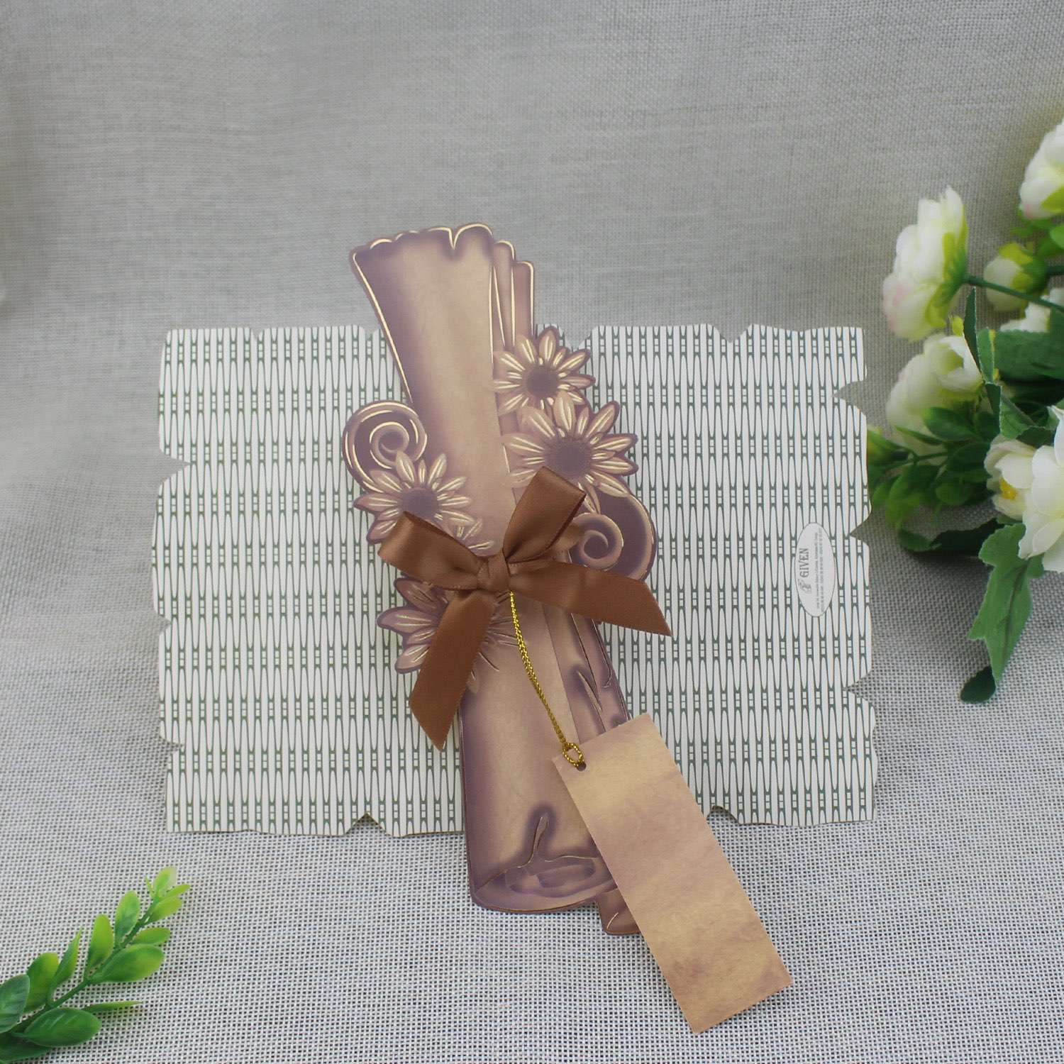 Nostalgic Invitation Card  Scroll Wedding Card Customized Foil Printing 